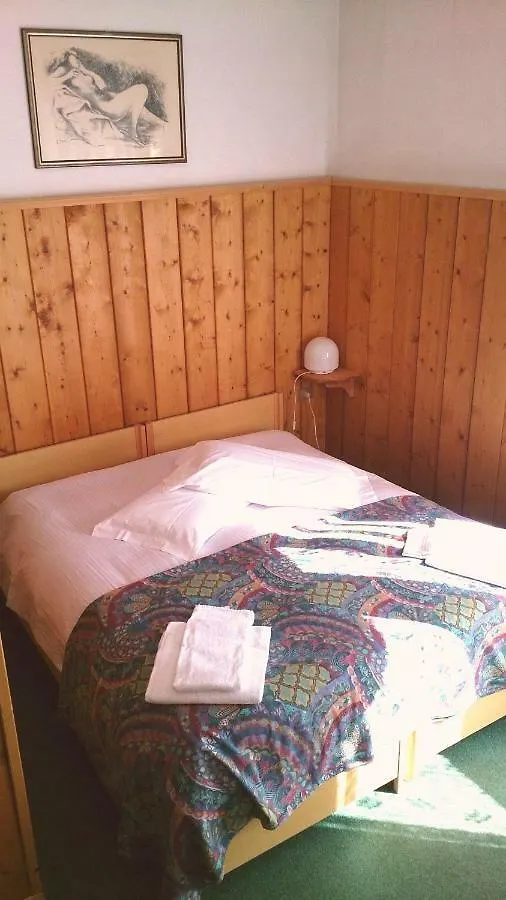 B&B Lo Scoiattolo Nebbiu Affittacamere