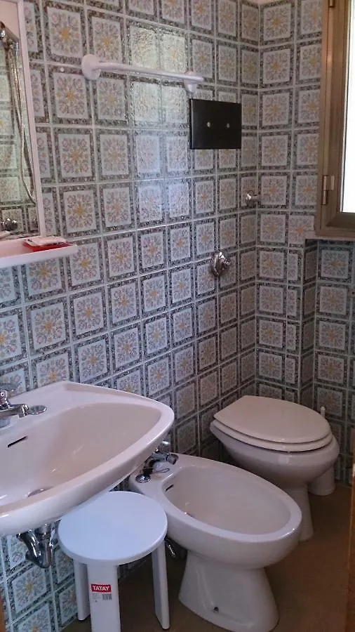 Konukevi B&B Lo Scoiattolo Nebbiu İtalya
