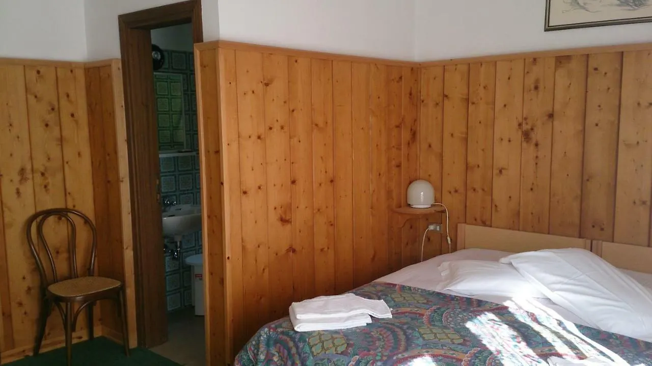 B&B Lo Scoiattolo Nebbiu 0*,